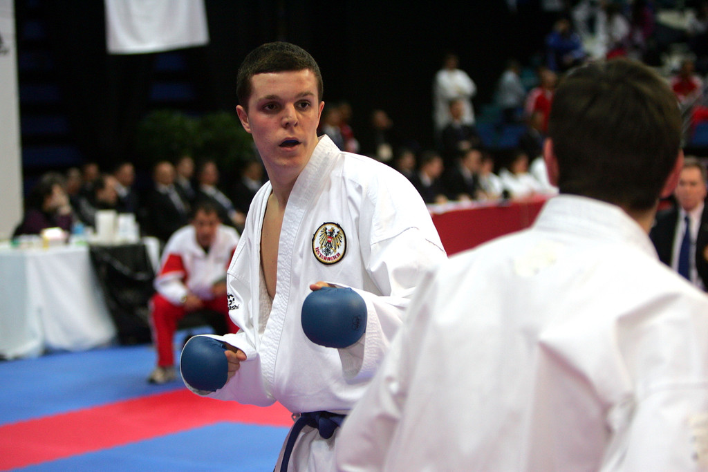 karate b_jpg-1280063478