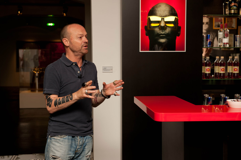 Wolfgang Flatz-15.jpg
