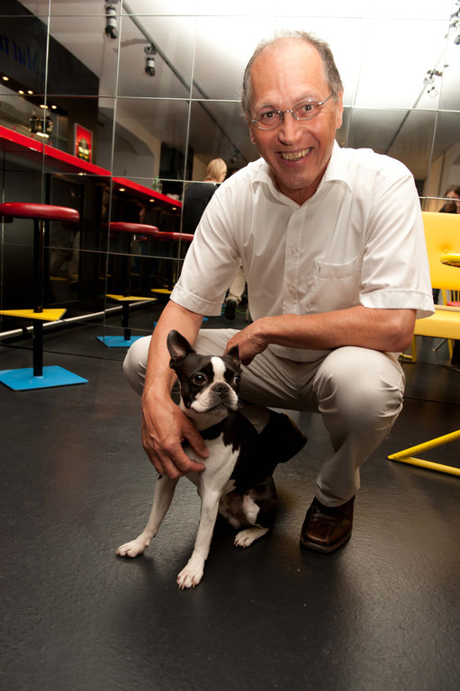 Wolfgang Flatz-5.jpg