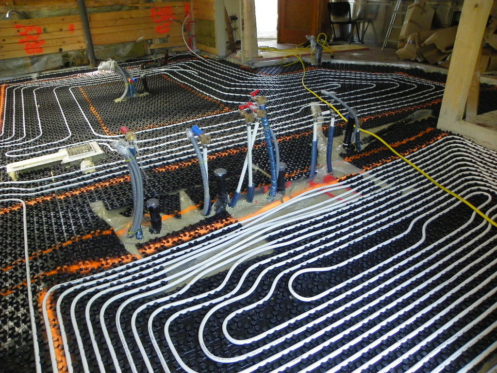 104_1070_jpg-1280302642