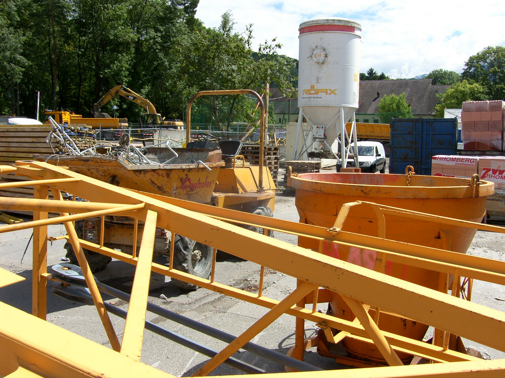 SH101539_JPG-1280580434