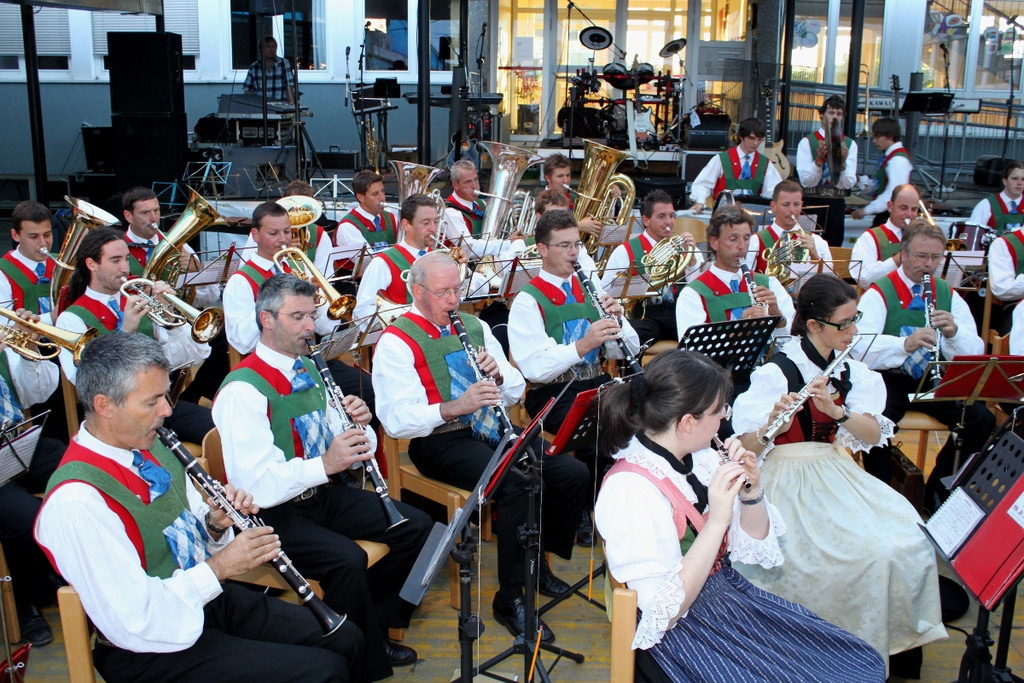 MV Dorffest SAMSTAG 01-08-2010 _16__jpg-1280673623