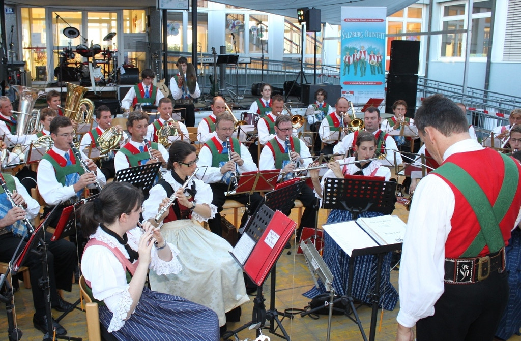 MV Dorffest SAMSTAG 01-08-2010 _15__jpg-1280673604