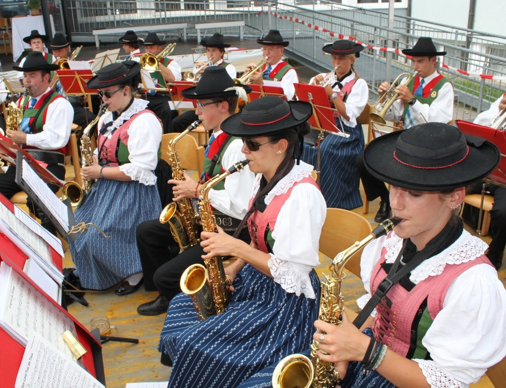 MV Dorffest SONNTAG 01-08-2010 _7__jpg-1280673912