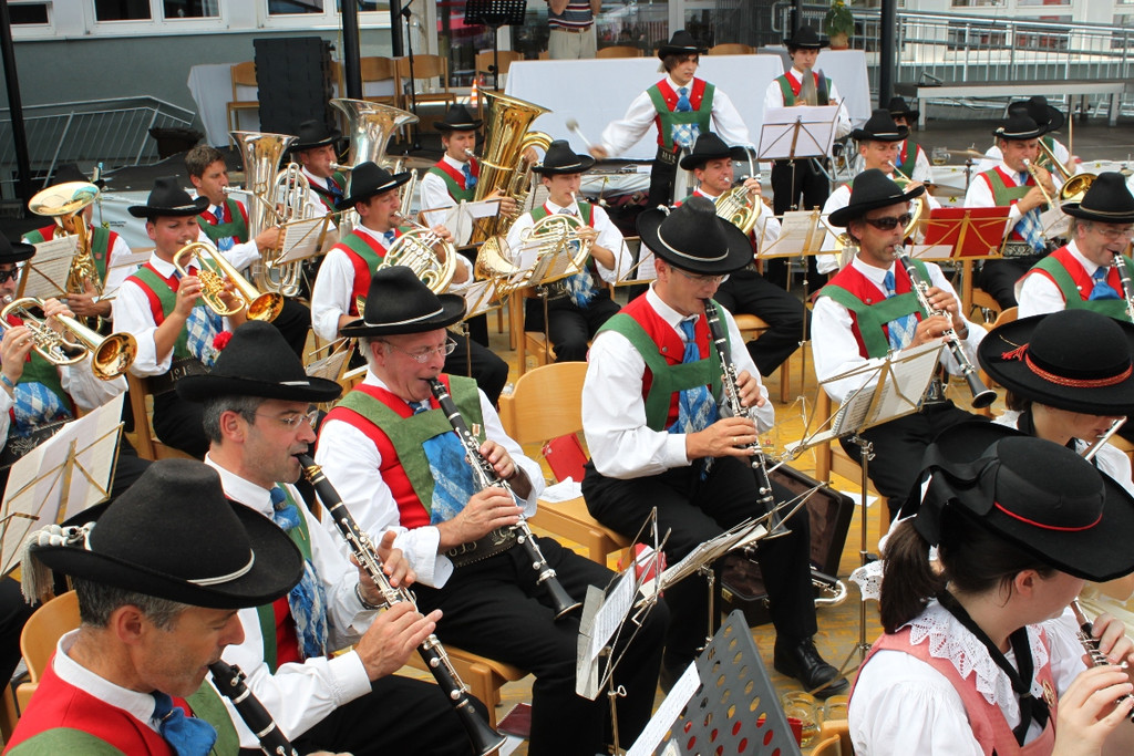 MV Dorffest SONNTAG 01-08-2010 _16__jpg-1280673999