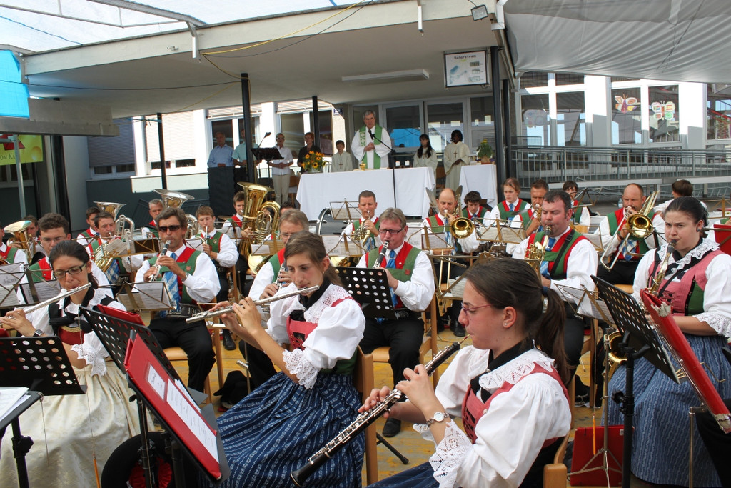 MV Dorffest SONNTAG 01-08-2010 _31__jpg-1280674069