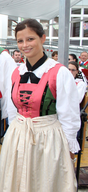 MV Dorffest SONNTAG 01-08-2010 _78__jpg-1280674351