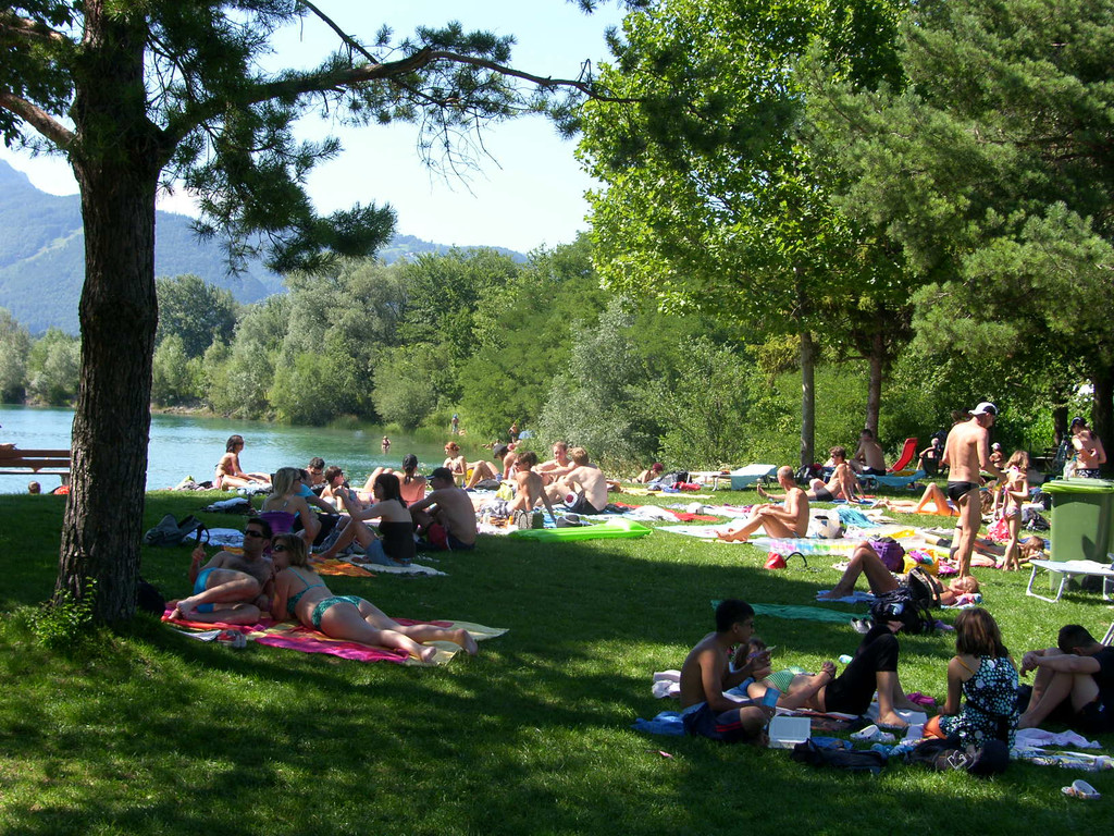 SH101589_JPG-1280757601