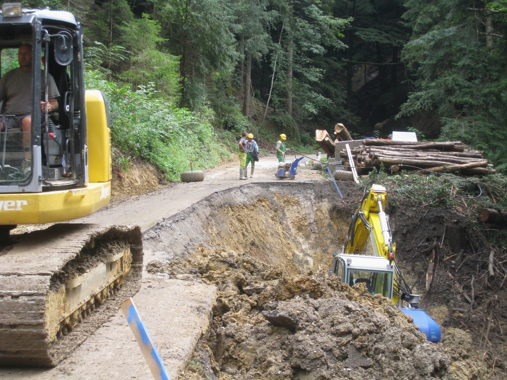 Pf__nderstra__e Sanierung Beginn 03-08-2010 _7__jpg-1280819381