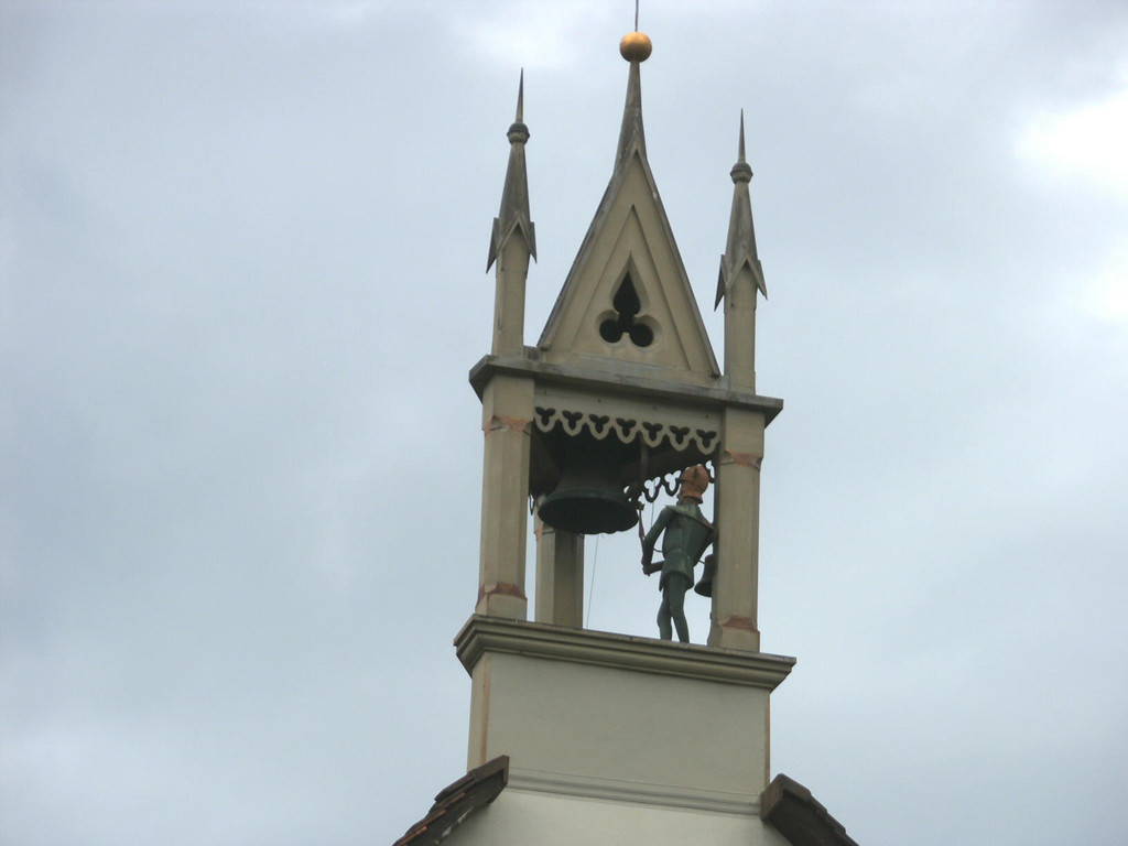 03_JPG-1280844151