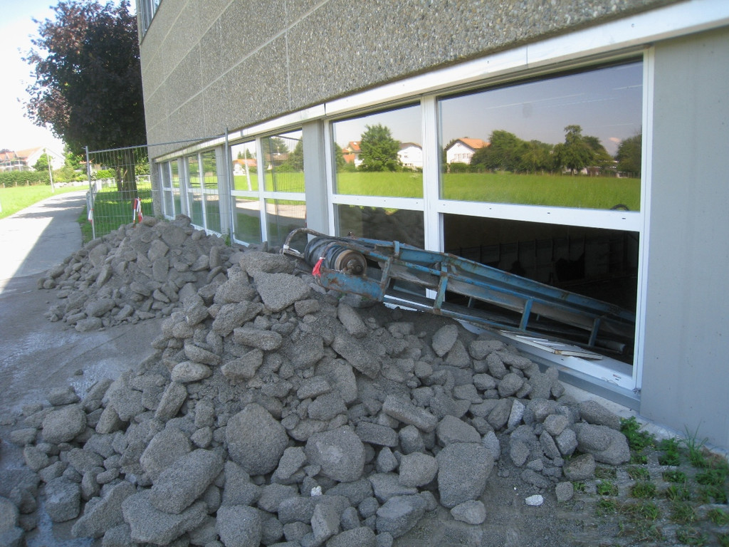 Hochwasser Mehrzweckhalle 2010 _12__jpg-1281438796