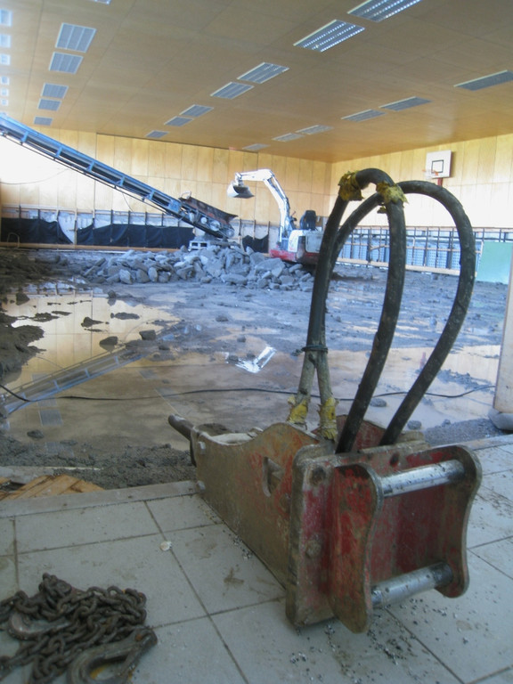 Hochwasser Mehrzweckhalle 2010 _17__jpg-1281438901