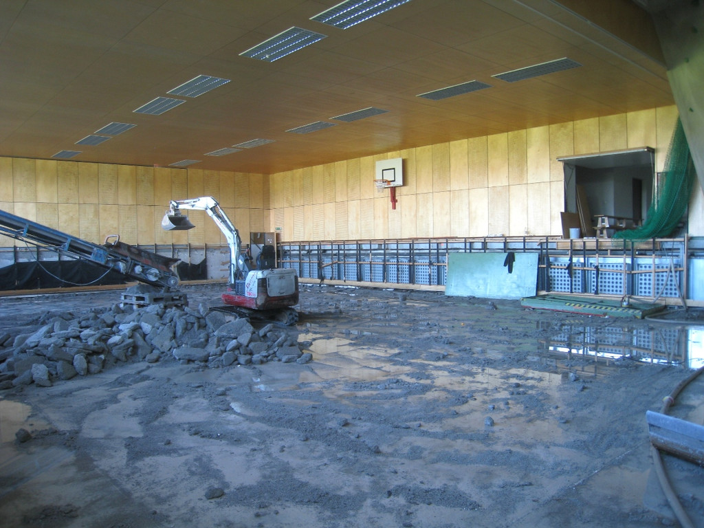 Hochwasser Mehrzweckhalle 2010 _15__jpg-1281438865