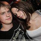 3741695.jpg