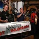 Alpen-Starkstrom in Willis Pilstüble Stuben