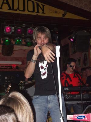 2000211.jpg