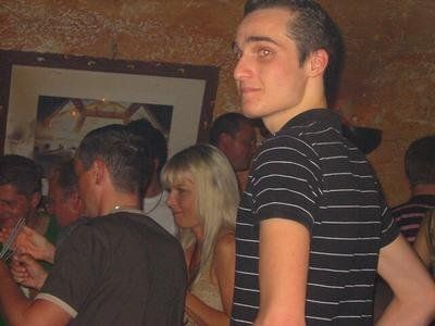 2000118.jpg