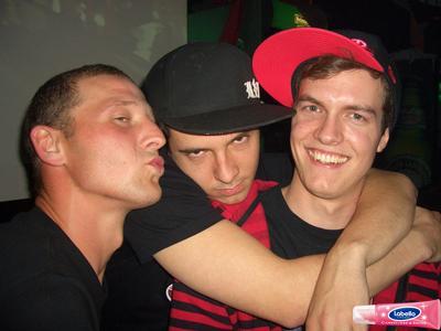 2005435.jpg