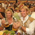 1256306349-promis-oktoberfest-wiesn-kaefer-hippodrom_9.jpg