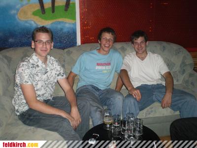 2703643.jpg