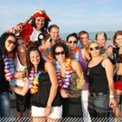 El Capitan lud aufs Partyschiff Elisa