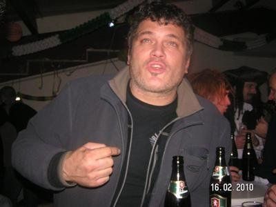 3694613.jpg