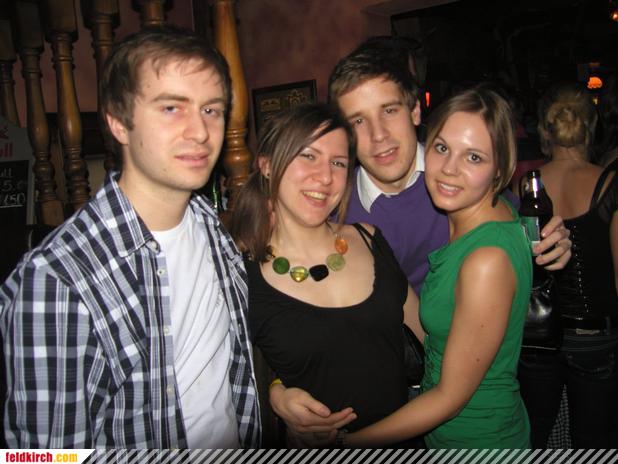 3703672.jpg