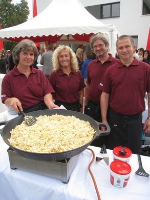 HMP Team Bueroeroeffnung Fest _14_.jpg