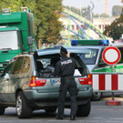 1385288420-sicherheitsring-kontrollen-polizei-wiesn-oktoberfest_9.jpg