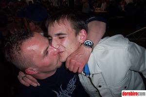 532729.jpg
