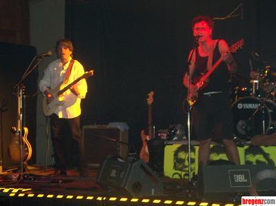 562703.jpg