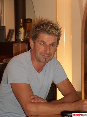 564504.jpg