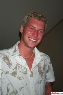 614378.jpg