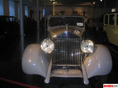 704761.jpg