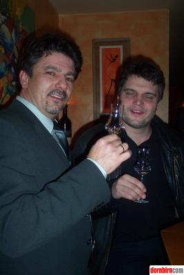 719105.jpg