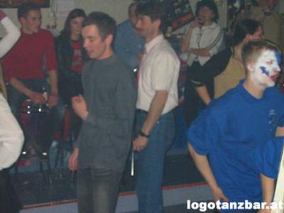 742610.jpg