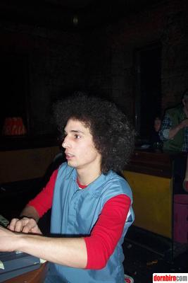 752745.jpg