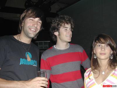 805972.jpg