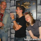 833911.jpg