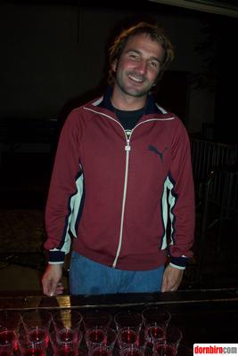 864799.jpg