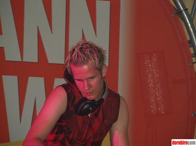 875614.jpg