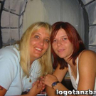 876508.jpg