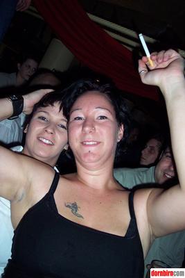 884167.jpg
