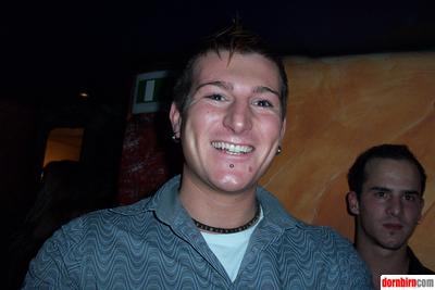 904047.jpg