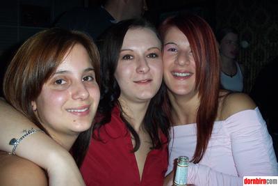 904049.jpg
