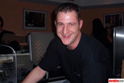 912634.jpg