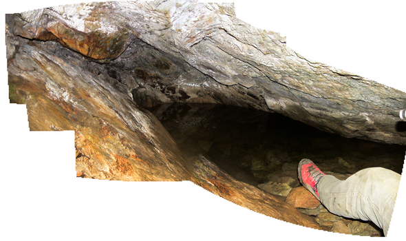 Rberg o u_Stollen m_ Wasser.jpg