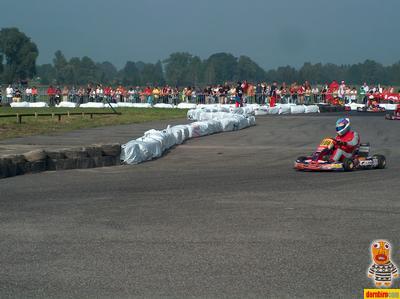 1529741.jpg