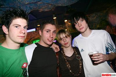 1559058.jpg