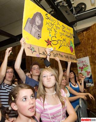 1979092.jpg